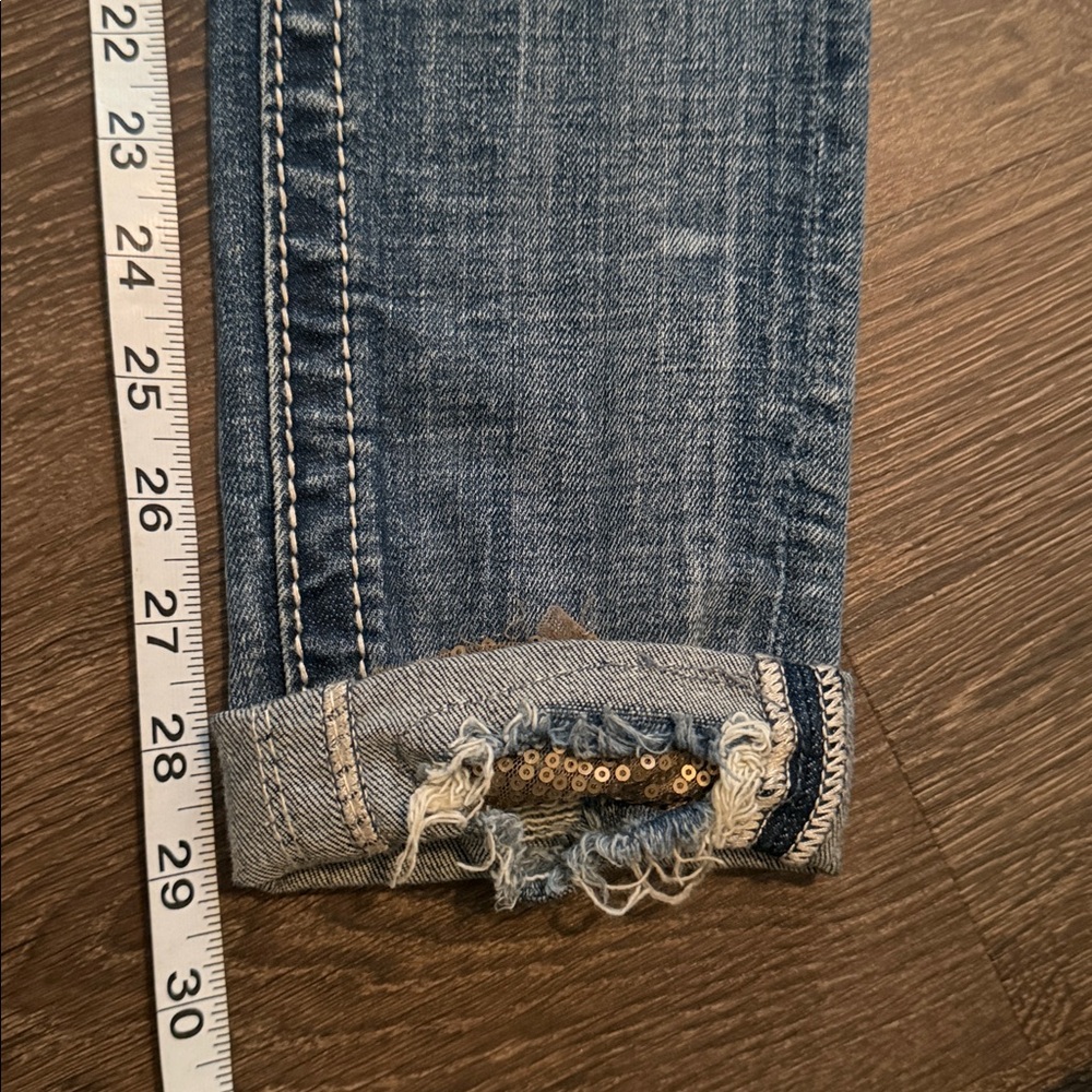 Miss Me Women's Signature Rise Cuffed Skinny Distressed Jeans - Picture 4 of 10
